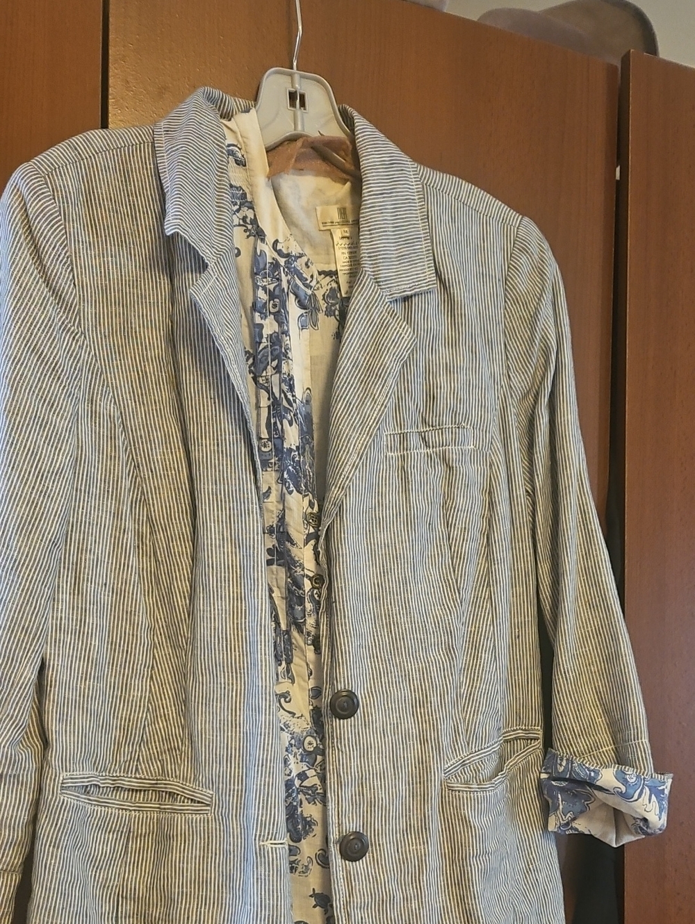 Women's Blue and White Striped Linen-Blend Blazer